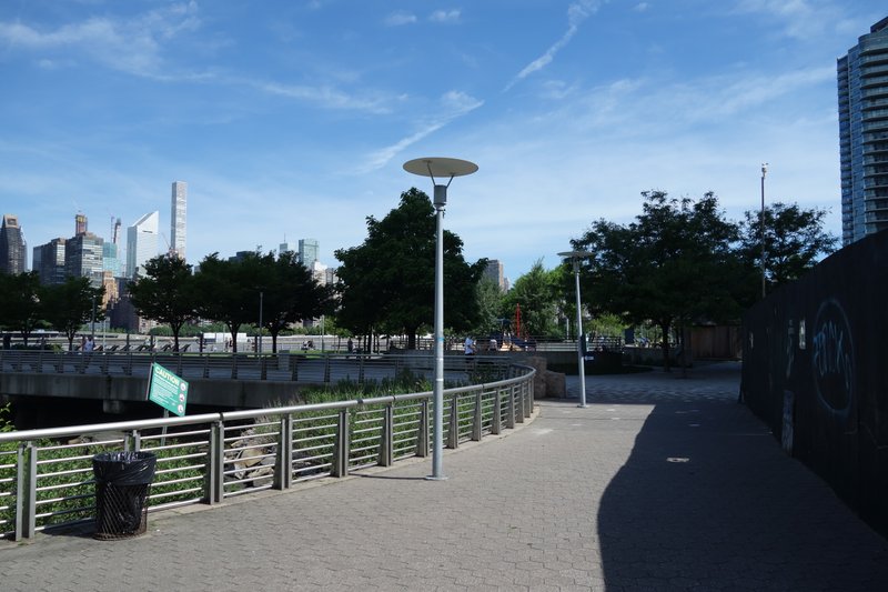 Gantry Plaza State Park